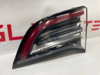 фонарь крышки багажника правый Tesla Model 3 1 поколение 2019, 1077402-00-G