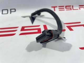 разъем (фишка) проводки Tesla Model 3 1 поколение 2019, 106796100E, 1567964-02-A