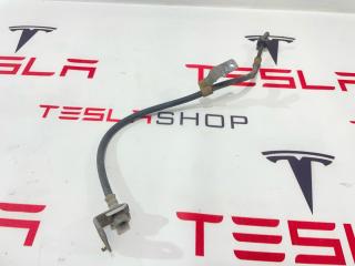 шланг тормозной Tesla Model 3 1 поколение 2019, 1044722-00-D