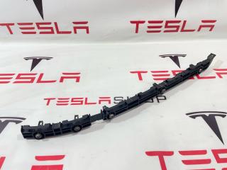 Крепление бампера заднего Tesla Model S 1 поколение 2015, 1091987-00-C, 6008181-00-D
