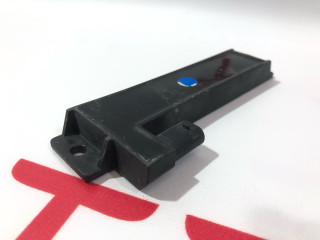 Антенна системы комфортного доступа Tesla Model X 1 поколение 2018, 1043129-00-B, X-12069-008R1-F