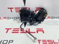 Люк порта зарядки Tesla Model S 1 поколение [2-й рестайлинг] 2025, 1589147-00-A, 1530812-00-E - фото №3