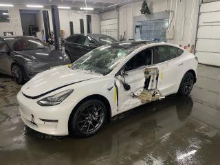 Tesla Model 3 1 поколение