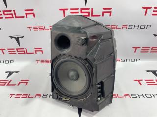 сабвуфер Tesla Model 3 1 поколение 2019, 1079747-00-D, 1079746-00-D