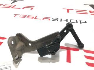 Датчик уровня пневмоподвески Tesla Model X 1 поколение 2019, 6006523-00-B, 1027971-00-A