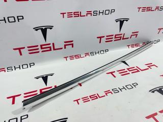 молдинг двери задней правой Tesla Model 3 1 поколение 2019, 108074800I