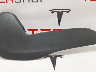 Накладка декоративная сиденья водителя Tesla Model X 1 поколение 2018, 1083453-00-A
