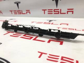 Крепление бампера заднего Tesla Model S 1 поколение 2013, 1091987-00-C, 6008181-00-D