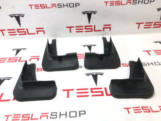 брызговик Volkswagen ID.6 1 поколение 2023, ZVK826001