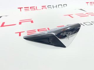 повторитель поворотов Tesla Model 3 1 поколение 2019, 1125107-77-E
