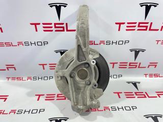 кулак поворотный правый Tesla Model 3 1 поколение 2019, 1044316-00-E, 1044121-00-B