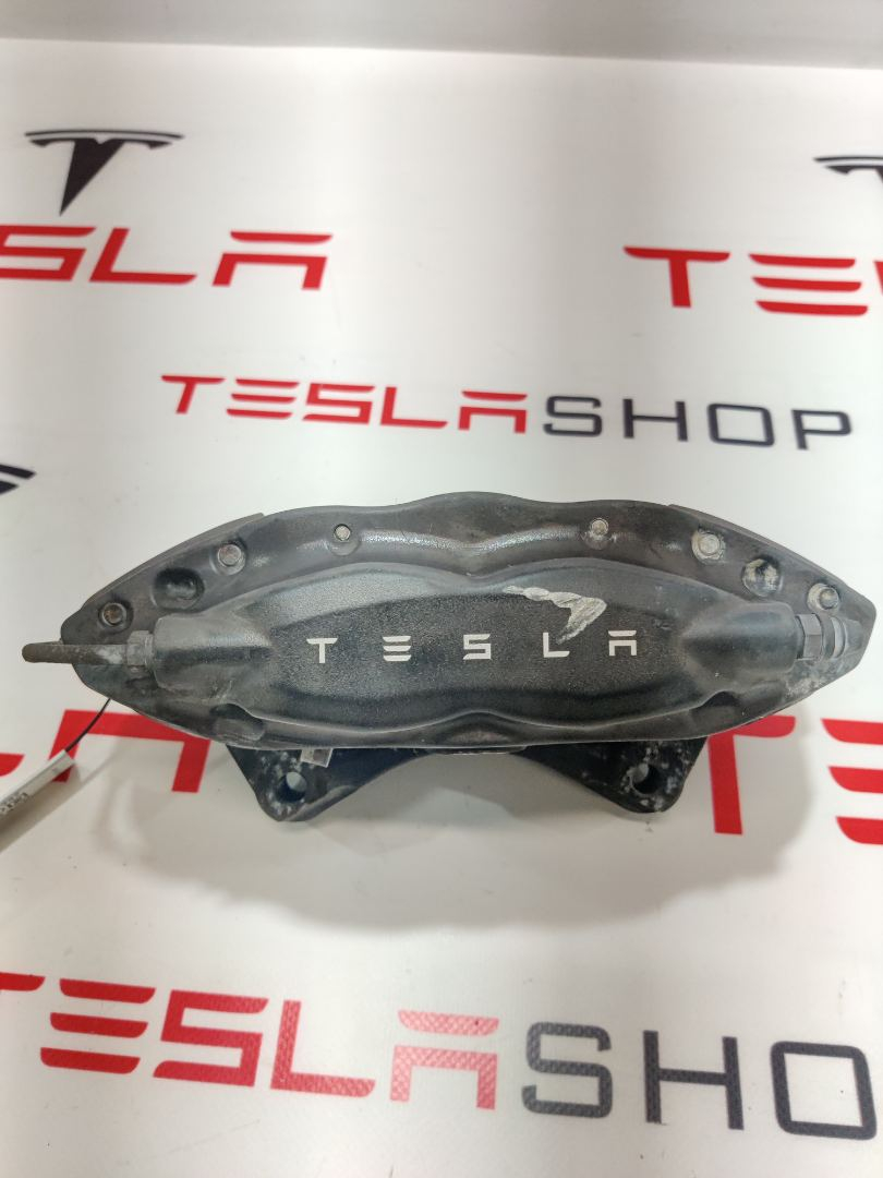 суппорт задний правый Tesla Model X 1 поколение 2016, 1027644-00-A - фото №1