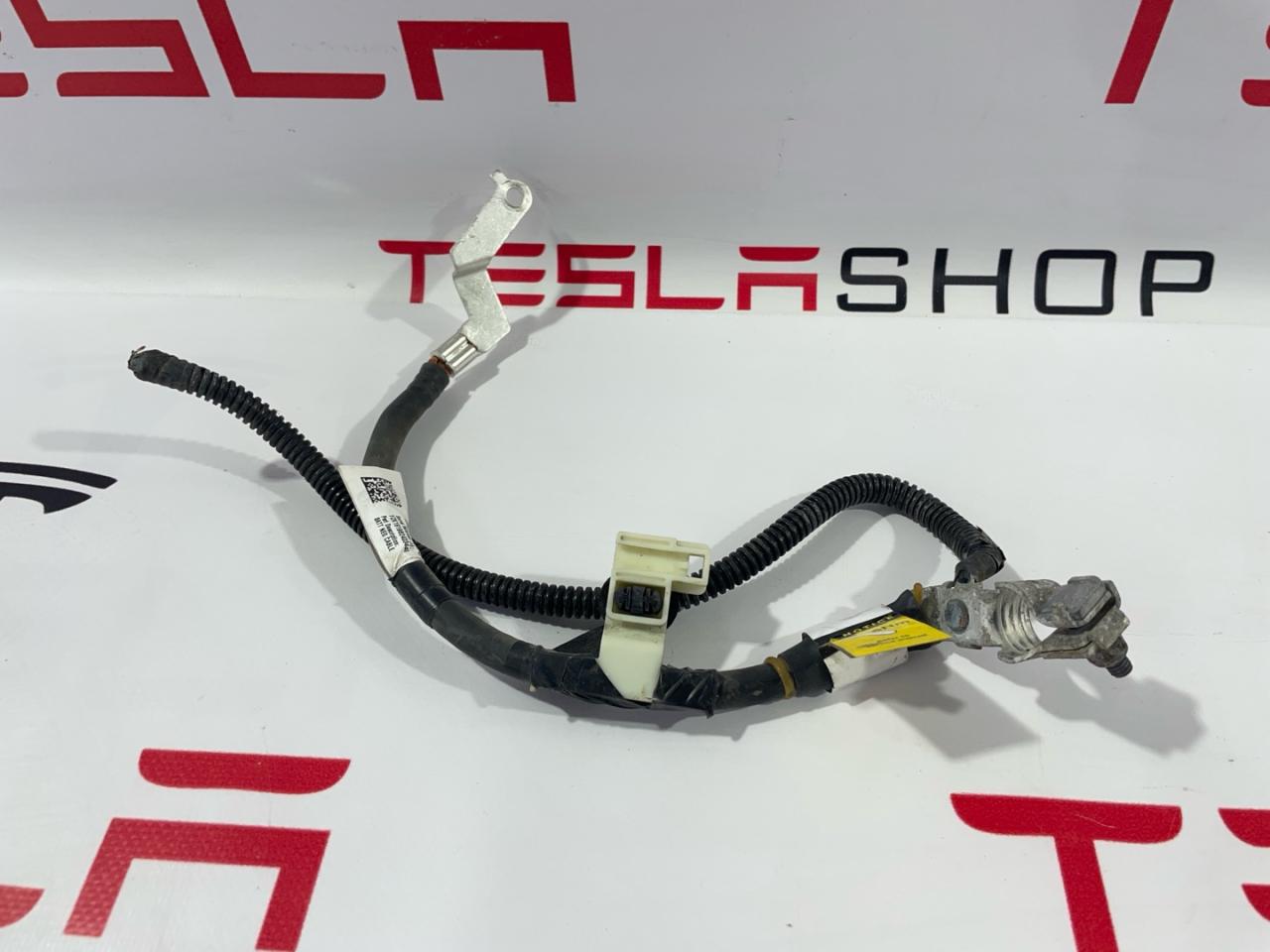 Датчик температуры минусовой клеммы Tesla Model 3 1 поколение 2019, 106876800E, 1032447-80-F, 1485950-00-A - фото №1
