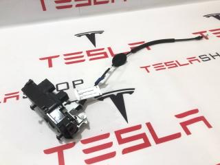 замок двери передней правой Tesla Model S 1 поколение [2-й рестайлинг] (2021 - 2026), 1607991-00-E