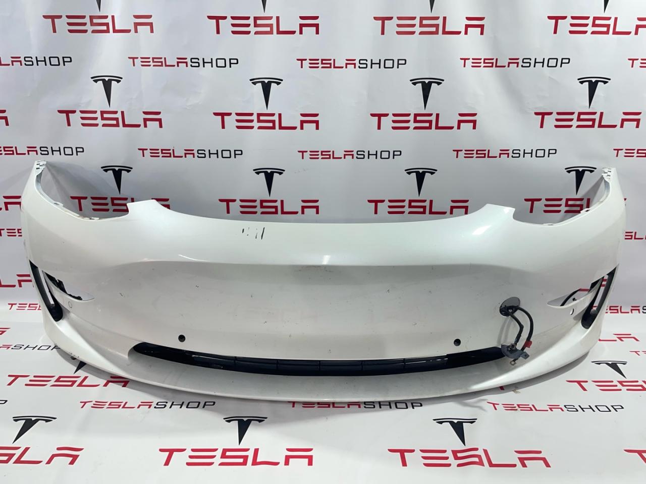 бампер передний Tesla Model 3 1 поколение 2019, 1085927-00-C, 1084168-S3-E - фото №1