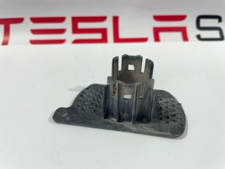 Кронштейн крепления парктроника Tesla Model 3 1 поколение 2019, 1088440-00-A