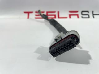 разъем (фишка) проводки Tesla Model 3 1 поколение 2019, 1067961-00-E, 1567964-02-A