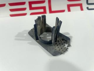 Кронштейн крепления парктроника Tesla Model 3 1 поколение 2019, 1088441-00-A