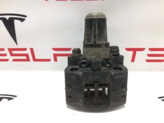 Суппорт стояночного тормоза Tesla Model S 1 поколение 2013, 1021250-00-F, 22B70102002E