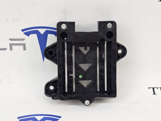 Кронштейн радара Tesla Model X 1 поколение 2018, 1118620-00, 1126257-00