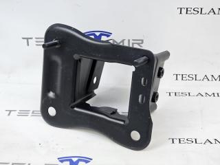 усилитель бампера переднего Tesla Model S 1 поколение [2-й рестайлинг] 2022, 1553860-00