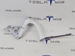 петля капота правая Tesla Model Y 1 поколение 2024, 1496268-00