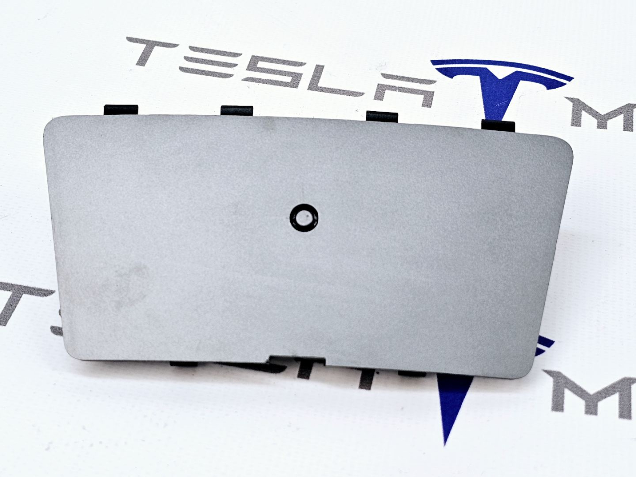 датчик температуры Tesla Model 3 1 поколение 2019, 1045664-04, 1105487-00 - фото №1