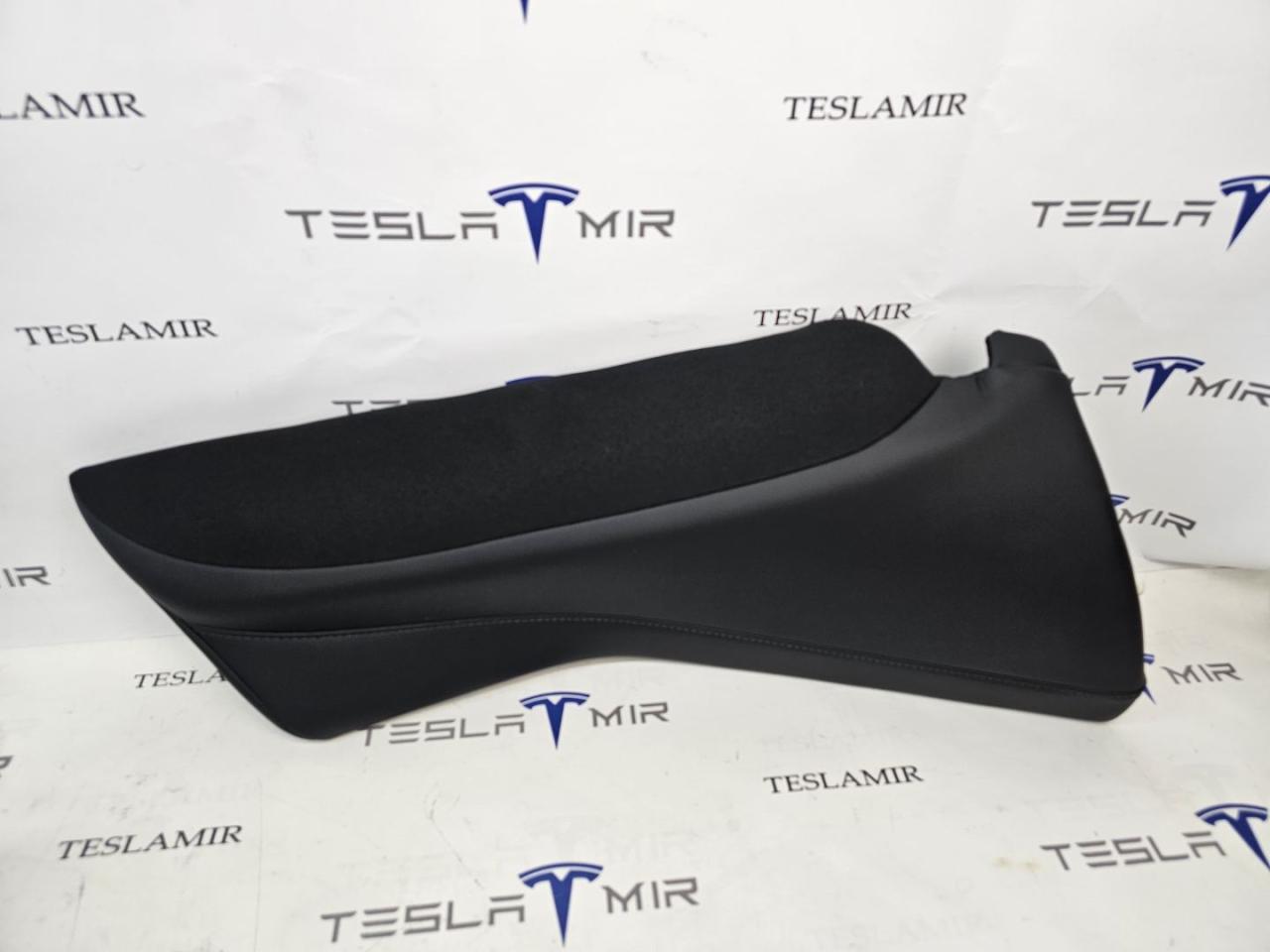 Подушка сиденья 2-го ряда (боковая) правая Tesla Model 3 2 поколение 2025, 1836648-91, 1836648-00 - фото №1