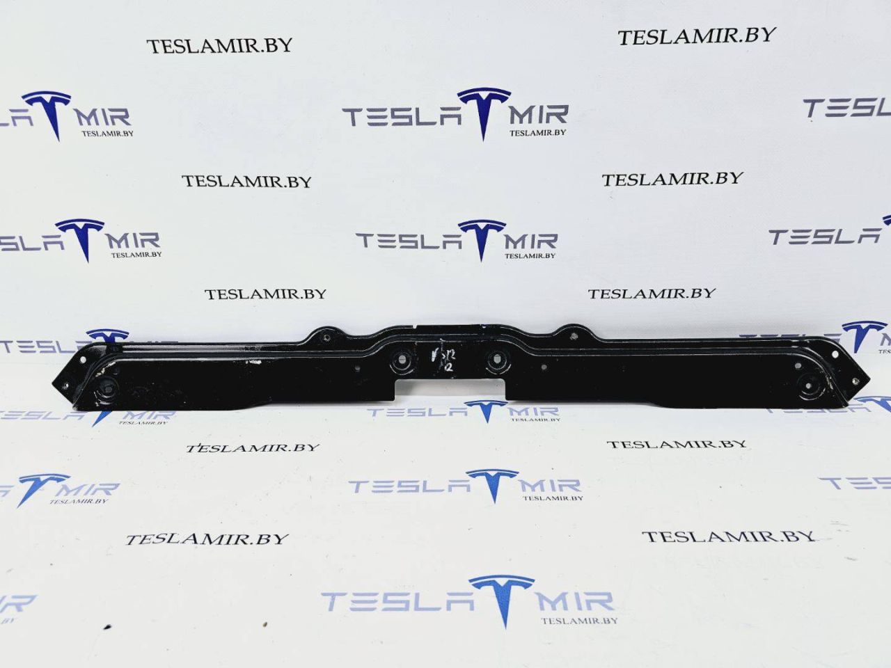 Кронштейн крепления батареи передний Tesla Model 3 1 поколение 2023, 1100058-10 - фото №1