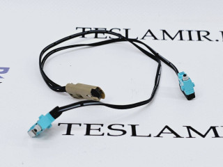 Микропереключатель дверной ручки (микрик) Tesla Model S 1 поколение [рестайлинг] 2017, 1016009-00, 1016009-00-C