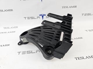 кронштейн компрессора кондиционера Tesla Model 3 2 поколение 2024, 1673627-00, 1667014-00