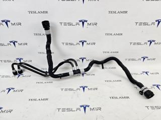 Шланг системы охлаждения теплообменник (Chiller)-батарея Tesla Model 3 2 поколение 2024, 1705720-00