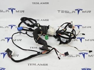Электропроводка двери передняя правая Tesla Model 3 1 поколение 2023, 3067963-00
