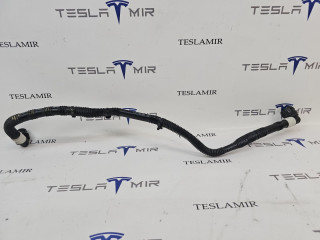 Патрубок системы охлаждения пластиковый передний Tesla Model S 1 поколение [2-й рестайлинг] 2022, 1606382-00-C, 1606382-00