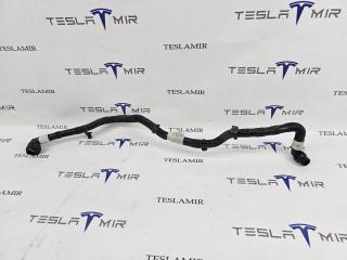 Патрубок системы охлаждения пластиковый передний Tesla Model S 1 поколение [2-й рестайлинг] 2022, 1606382-00-C, 1606382-00