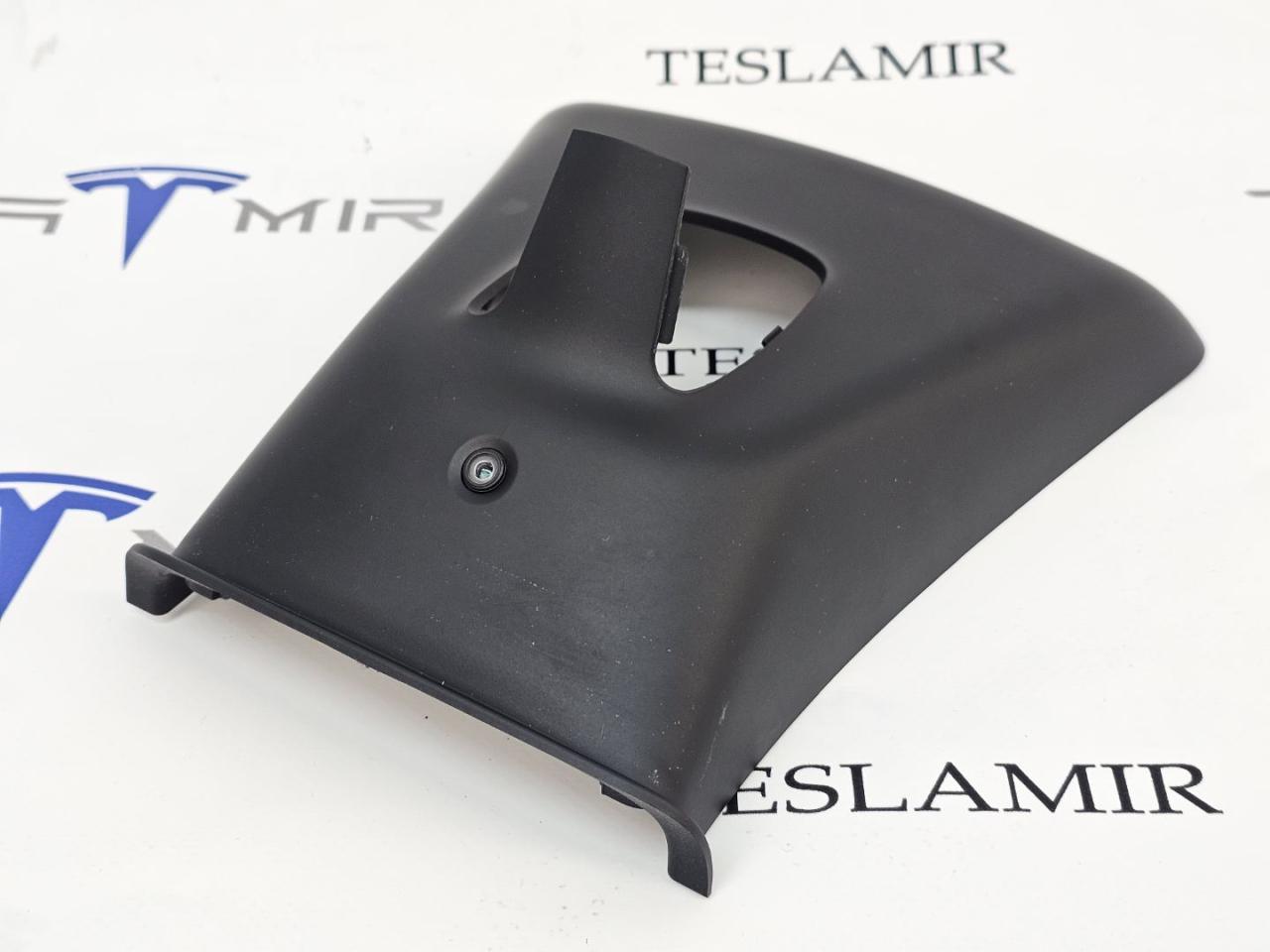 Камера салона + накладка на зеркало Tesla Model Y 1 поколение 2024, 1588124-00, 1970932-00, 1783798-00 - фото №1