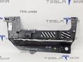 пластик Tesla Model Y 1 поколение 2024, 1634440-98, 1833395-00, 1836780-00 - фото №2