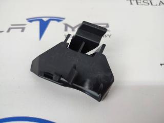 крепление бампера Tesla Model S 1 поколение [рестайлинг] 2018, 1072914-00