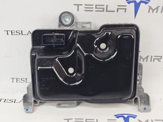 Блок управления BCM (бортовой сети) (Body Control Module) Боди Tesla Model Y 1 поколение 2024, 1497327-00, 1497319-00