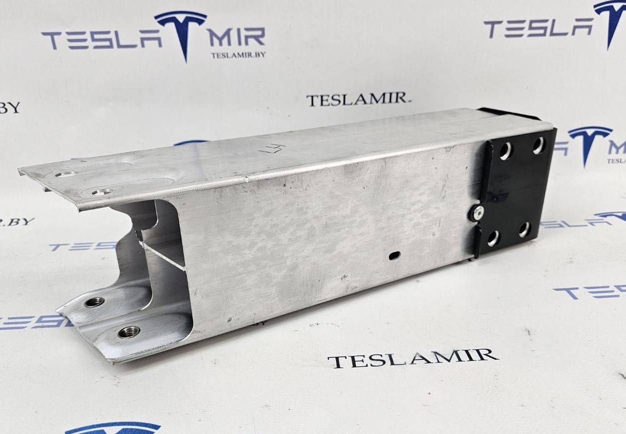 Удлинитель лонжерона (клык) левый Tesla Model Y 1 поколение 2021, 1487461-00 - фото №1