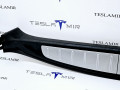 Отделка багажника (пластик) под замок Tesla Model X 1 поколение 2018, 1035994-00, 1050393-00 - фото №2
