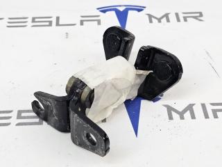 петля двери Tesla Model 3 1 поколение 2023, 1091332-00