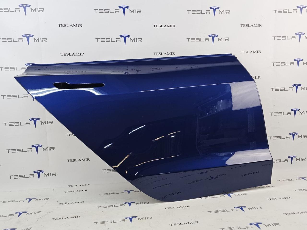 дверь задняя правая Tesla Model 3 2 поколение 2025, 1751848-00, 1751848-E0 - фото №1