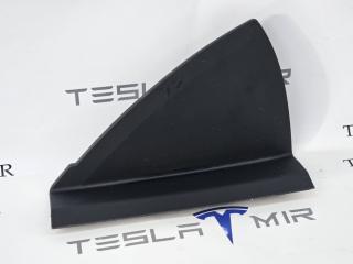 Накладка боковая торпеды правая Tesla Model 3 2 поколение 2024, 1715726-29