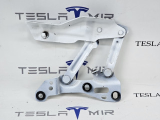 петля капота правая Tesla Model X 1 поколение 2018, 1058042-00