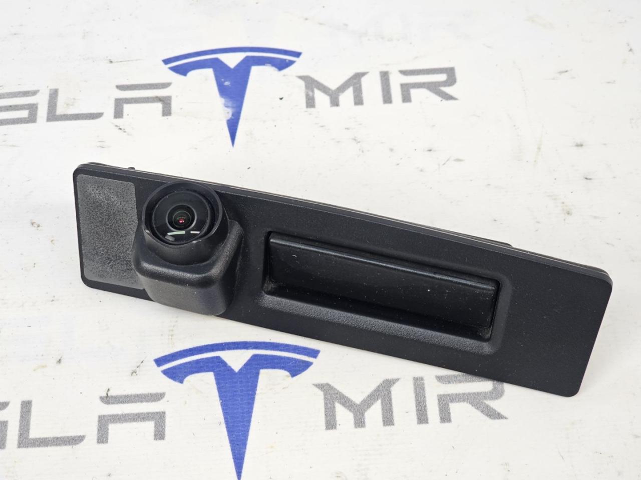 кнопка открытия багажника Tesla Model 3 2 поколение 2025, 1761508-00, 1761511-00, 1761510-00 - фото №1