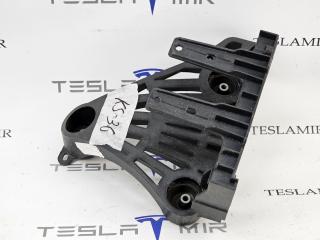 кронштейн компрессора кондиционера Tesla Model 3 1 поколение 2023, 1673627-00, 1667014-00