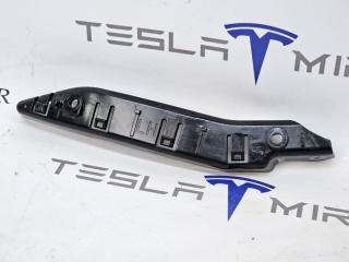 Крепление бампера переднего Tesla Model Y 1 поколение 2024, 1493770-00