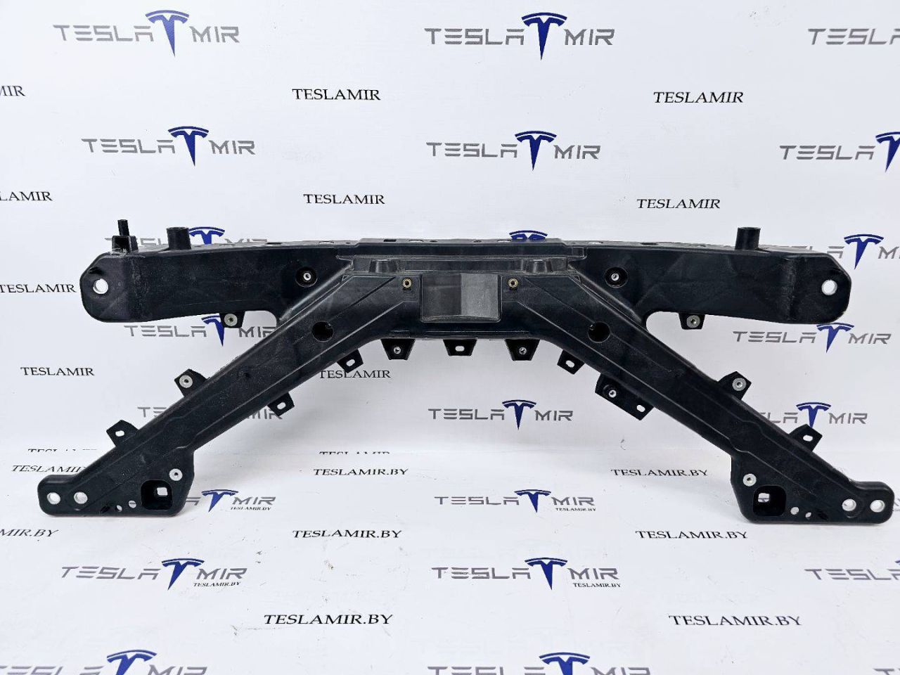 передняя панель крепления облицовки (телевизор) Tesla Model 3 1 поколение 2020, 1118289-00, 1083501-00, 1110240-00 - фото №1