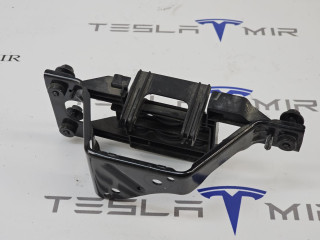 Кронштейн радара Tesla Model S 1 поколение [2-й рестайлинг] 2022, 1617434-00, 1610974-00